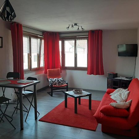 Les Chambres De Marthe Et Gerard Lipsheim Exterior photo